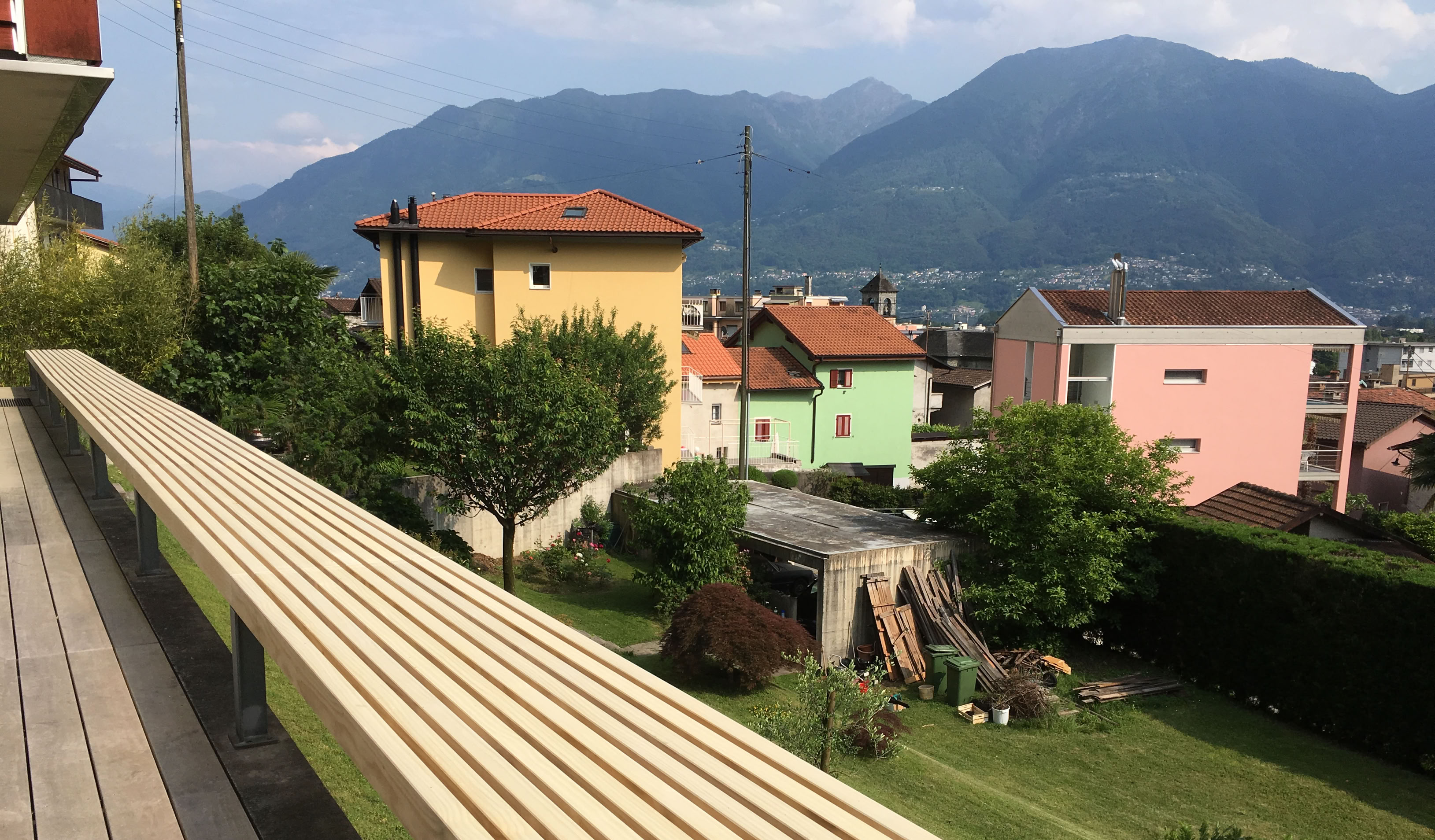 Accoya Holzbank ein Jahr später