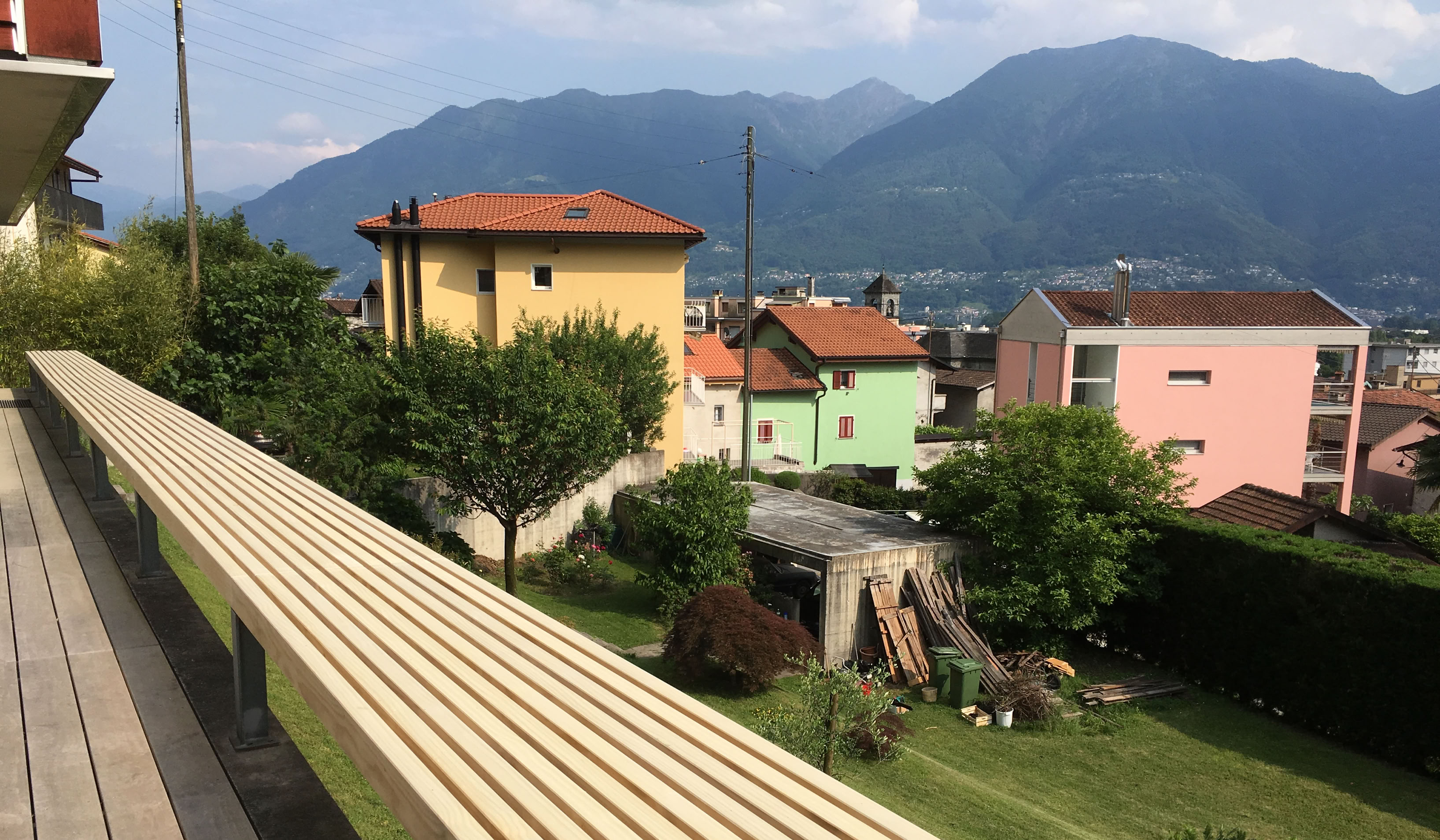 Accoya Holzbank ein Jahr später